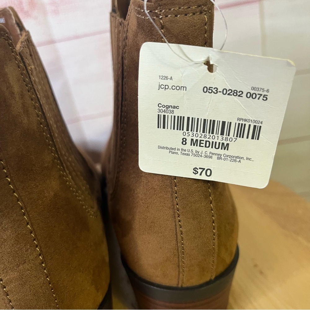 a.n.a. (A New Approach) NWT Brown Cognac Ankle Boots Size 8 - Picture 3 of 9